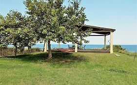 Sea Breeze Apartment